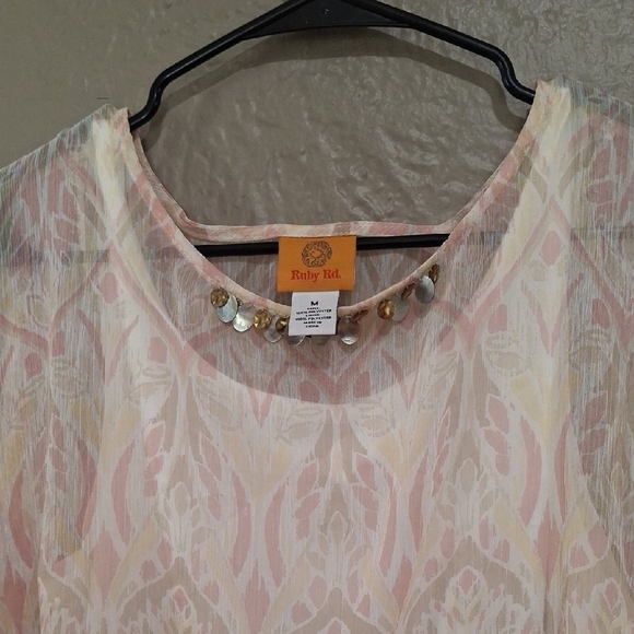 Ruby Rd. Cream and Pink Women's Blouse Size M - Picture 3 of 8